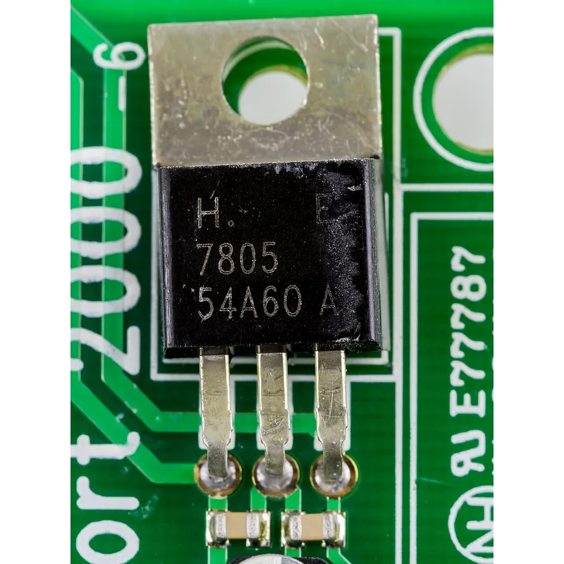 7805 Positive Voltage Regulator 5V - Batteries & Power by InnoFab