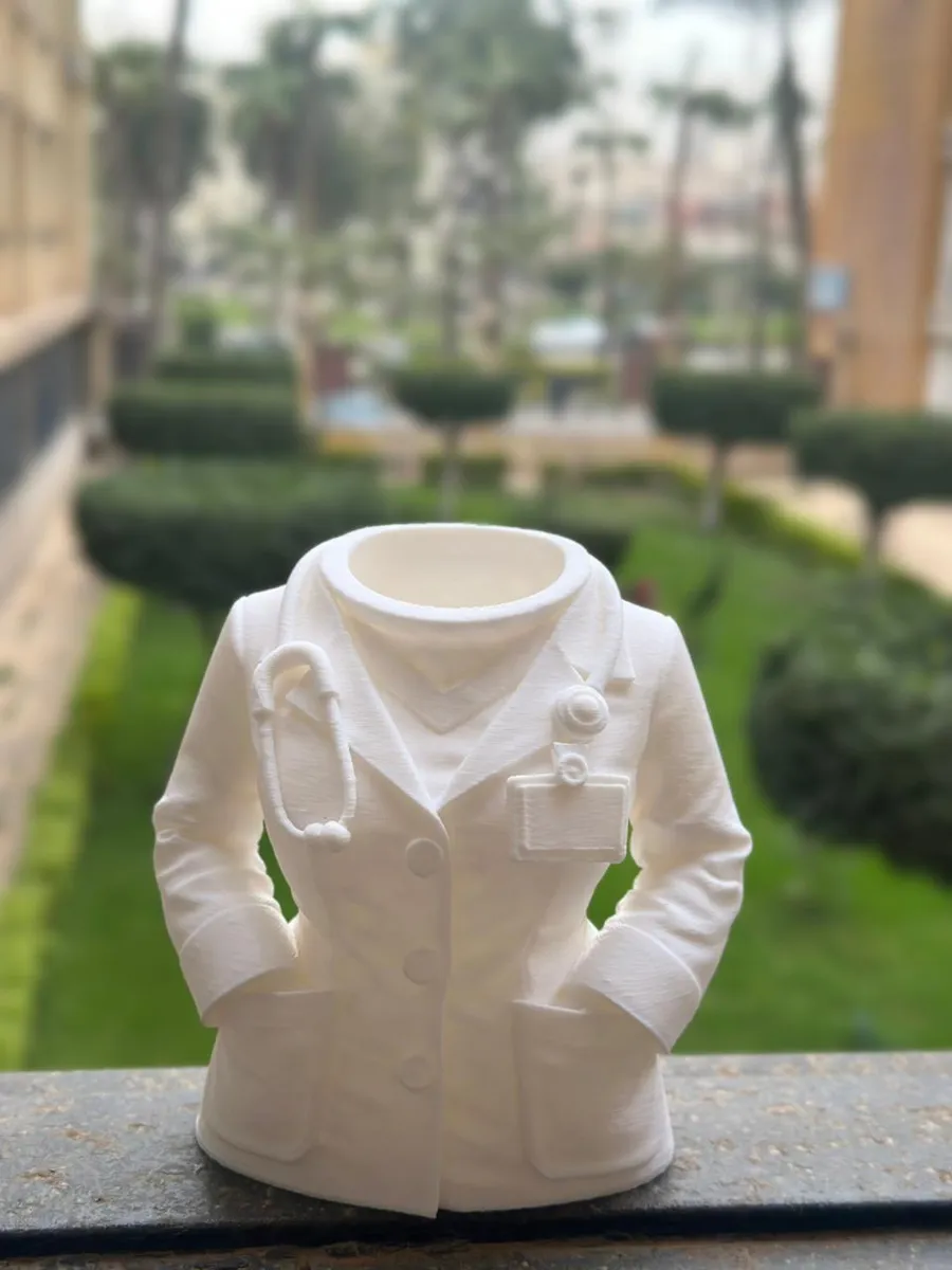 Doctor Coat Pen Holder - 3D Printed Desk Organizer by InnoFab